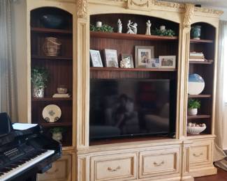 Habersham Furniture Hampshire Media Bookcase includes a matching top molding (not shown - see next photo for detail)