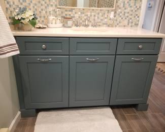 Bath vanity