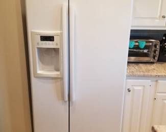 GE refrigerator model GSE22ETHC WW