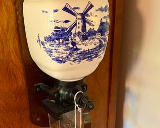 Delft  grinder 