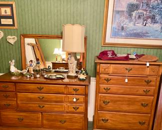 Matching dresser and chest of drawers. Nice small size