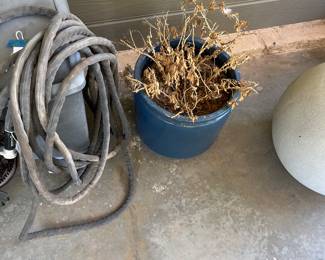 Outdoor pot