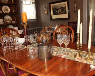 Ethan Allen Dining table 6 Chairs, 2 Captain Windsor Chairs, Stemware, Ice Bucket, Pumpkin, Candle sticks