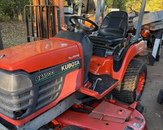 Kubota BX1800 tractor
