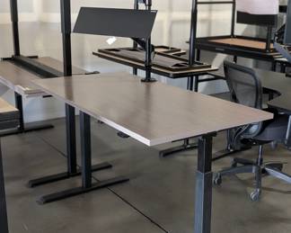 Hi Max Innovation Manual Sit-Stand Desk