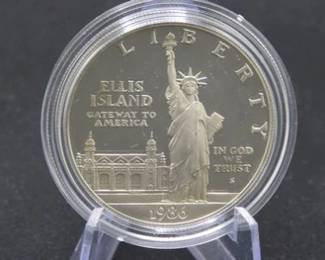 Lot 64. 1986 Statue of Liberty 90% silver 26.73-gram dollar coin
