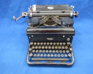 Lot 271. Vintage Royal typewriter