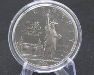 Lot 63. 1986 Statue of Liberty 90% silver 26.73-gram dollar coin