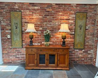 Thomasville Entertainment  Console and Chelsea House Pineapple Lamps