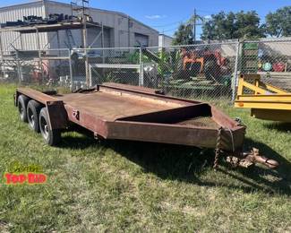 TriAxle Heavy Duty Trailer with Diamond Plate Bed