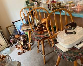 copper goodies, kitchen wares, wall art