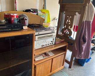 stereo, cabinets, hall chair