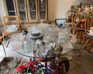 bar stools, glassware