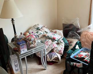 pillows and bedding