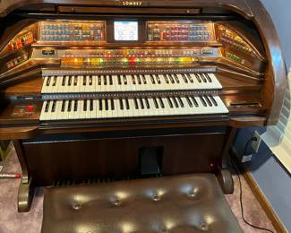 Lowery STARDUST Programmable Organ 193 Fully-Orchestrated Rhythm Styles. $1800 obo