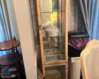 Vintage Curio Cabinet $75 obo
