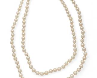 Lot 87
Pearl (6mm) And 14K Yellow Gold Clasp Necklace 1960, L 36" 57 g