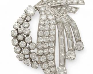 Lot 2
French Diamond Set in Platinum Brooch Mid 20th C., 'Spray of Diamonds in a Floral Design', H 1.5" W 2" 16 g