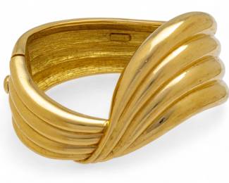 Lot 7
18K Hinged Gold Bracelet, 46cm W 2.5" 87 g 1 PC