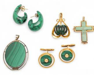 Lot 93
Malachite & Gold Cross, Pendants, Cuff Links, Earrings 1960, 55 g 7 PCS