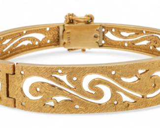 Lot 72
Birks (Canadian) Vintage 14k Yellow Gold Link Bracelet 53.5cm Dia. 2.175" 25 g
