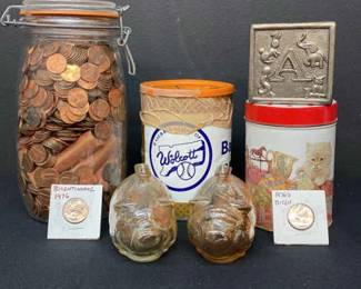 Bicentenial Quarters Mystery Piggy Banks