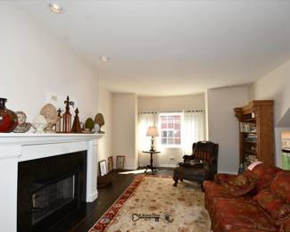 032Living Room