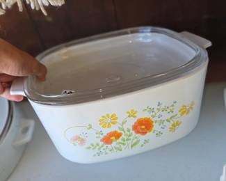 Vintage wildflower print corningware
casserole dish