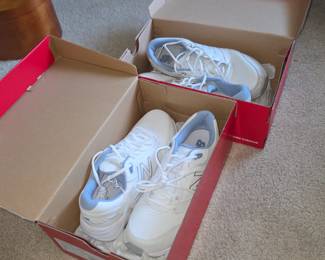 Women's New Balance shoes