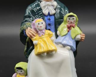 Vintage Royal Doulton The Ragdoll Seller Figurine