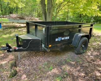 8ft Be wise dump trailer still new