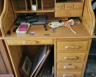 Roll top desk