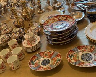 Incredible collection of Chinese porcelain Imari, and other small collectibles 
