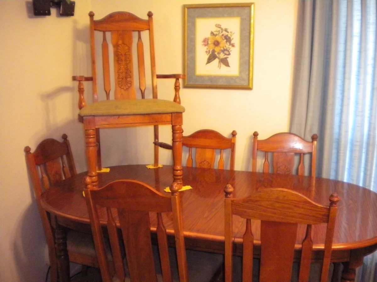 Americana dining table and 6 chairs