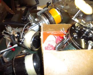 Fishing reels