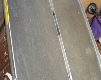 Folding ramp