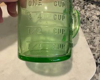  Vintage Kellogg measuring cup 