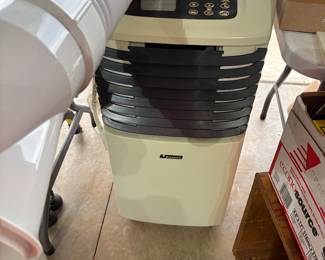 Room air conditioner 