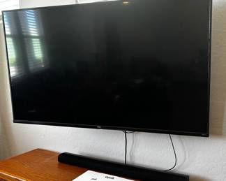 55 TCL Roku Tv w Polk SoundbarWoofer