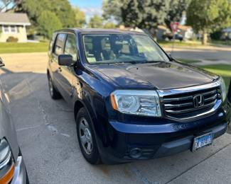 2014 Honda pilot see carfax cover asking 14,000 buy it now