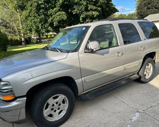 2004 Chevy Tahoe asking 1,200.00