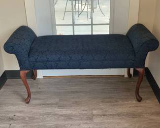 Traditional Upholstered Bench with Rolled Arms