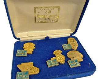 Set Of 5 Walt Disney Pins