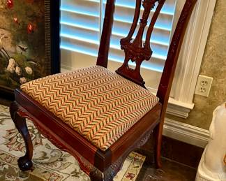 Very nice dining room chairs 