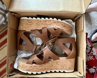 Michael Kors, FreeBird, Tory Burch, Josef Seibel, Sorel, Dansko, etc. women’s shoes sz 7.5-8
