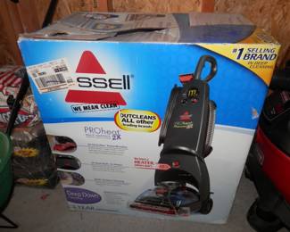 Bissel carpet and floor cleaning machine...with internal heater...purported to be new !