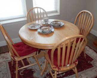 Nice shot of the "closed table"....condition is excellent