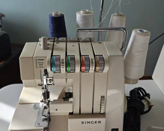 Singer machine. Very nice condition.