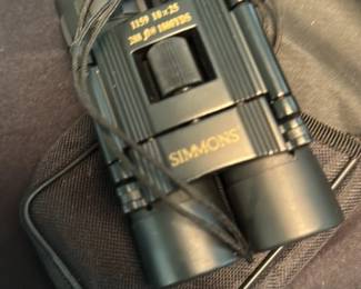 Simmons 10x25 Binoculars 