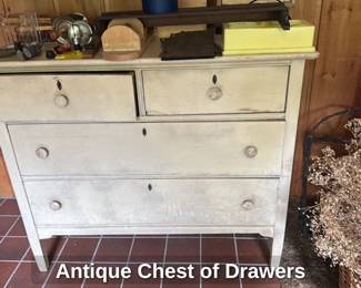 Antique Chest of Drawers 